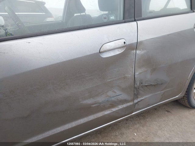 Aukcja sprzedaży 2010 Honda Fit Lx, vin: JHMGE8H5XAC801211, numer aukcji: 12557893