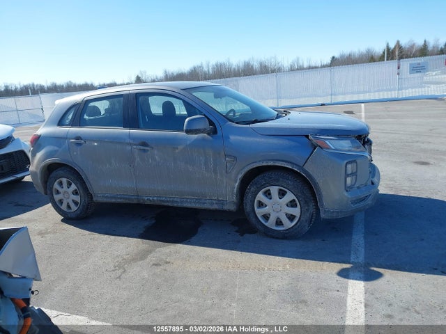 Mitsubishi RVR ES 2024 JA4AJUAU2RU607138 Image 14