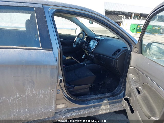 Mitsubishi RVR ES 2024 JA4AJUAU2RU607138 Image 5