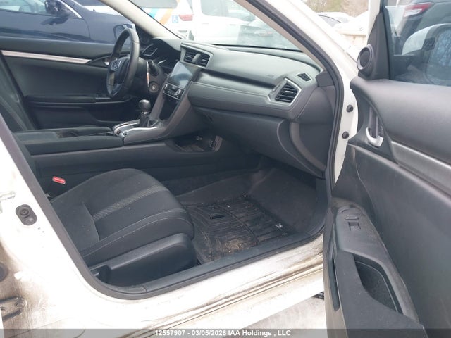 12557907 :رقم المزاد ، 2HGFC2E58JH000800 vin ، 2018 Honda Civic Lx مزاد بيع