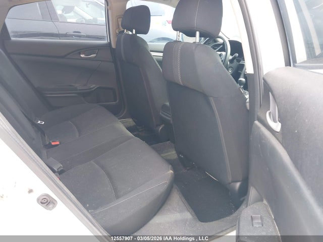 12557907 :رقم المزاد ، 2HGFC2E58JH000800 vin ، 2018 Honda Civic Lx مزاد بيع