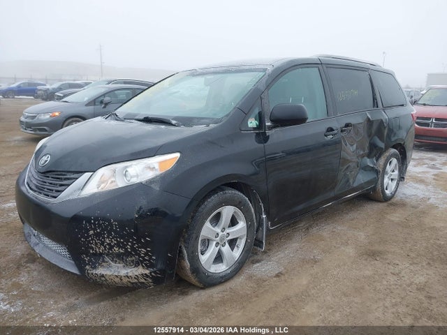 2016 Toyota Sienna Le 8 Passenger მანქანა იყიდება აუქციონზე, vin: 5TDKK3DC6GS693351, აუქციონის ნომერი: 12557914