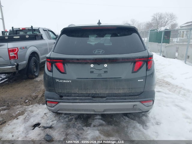 KM8JBCDE1SU434697 Hyundai Tucson Preferred Awd