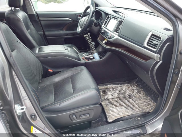 Aukcja sprzedaży 2018 Toyota Highlander Limited/ltd Platinum, vin: 5TDDZRFH0JS847138, numer aukcji: 12557939