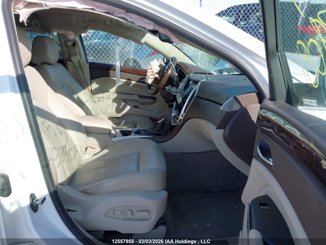 Продажа на аукционе авто 2015 Cadillac Srx Luxury, vin: 3GYFNEE34FS579081, номер лота: 12557955