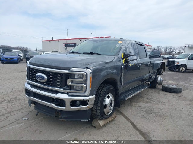 1FT8W3DT9PED81965 Ford F-350 Lariat