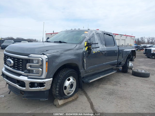1FT8W3DT9PED81965 Ford F-350 Lariat