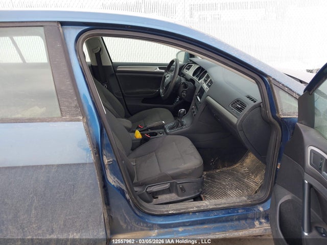3VW217AU5FM032493 Volkswagen Golf