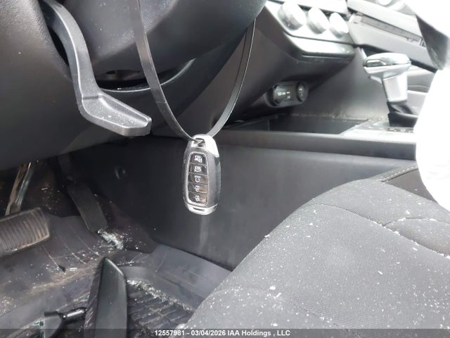 KMHLM4AG8MU114231 Hyundai Elantra Preferred Ivt