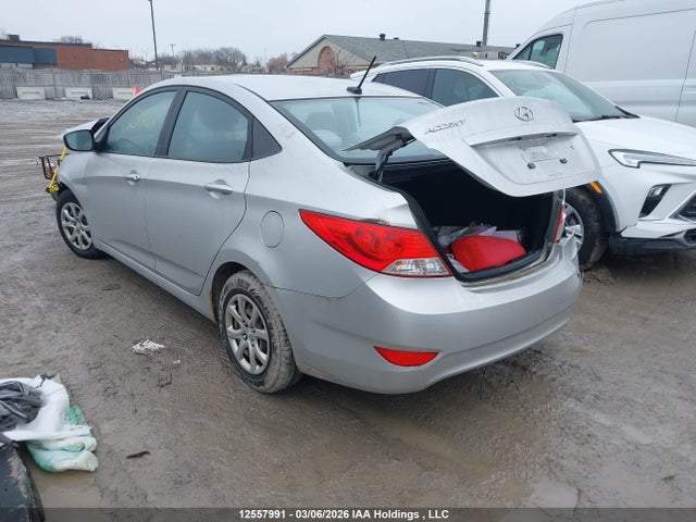 12557991 :رقم المزاد ، KMHCT4AE2DU291228 vin ، 2013 Hyundai Accent Gls/gs مزاد بيع