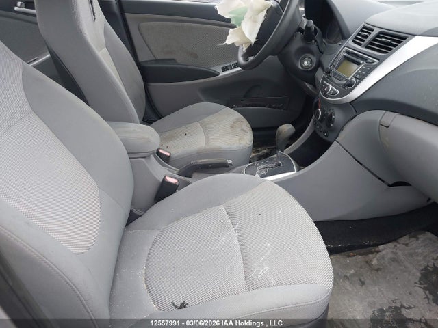 12557991 :رقم المزاد ، KMHCT4AE2DU291228 vin ، 2013 Hyundai Accent Gls/gs مزاد بيع