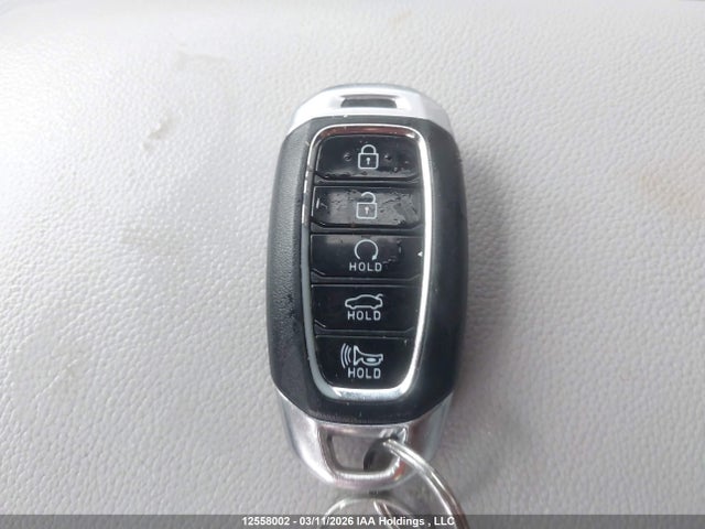 2023 Hyundai Elantra Luxury Ivt With Two-tone Interior მანქანა იყიდება აუქციონზე, vin: KMHLN4AG0PU605572, აუქციონის ნომერი: 12558002
