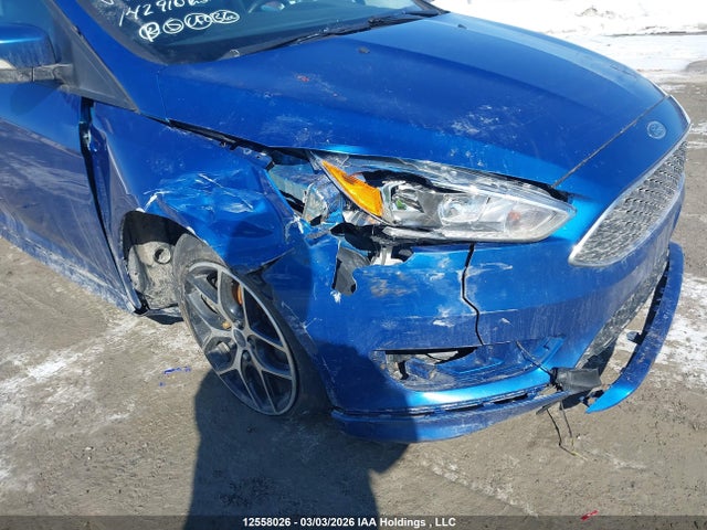 1FADP3K2XJL290539 Ford FOCUS SE