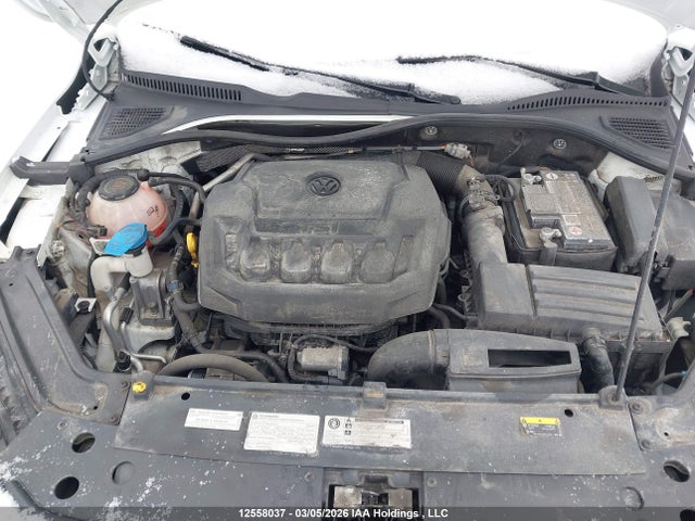 2020 Volkswagen Passat Highline მანქანა იყიდება აუქციონზე, vin: 1VWUA7A32LC008200, აუქციონის ნომერი: 12558037