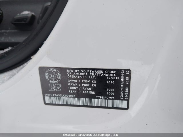 2020 Volkswagen Passat Highline მანქანა იყიდება აუქციონზე, vin: 1VWUA7A32LC008200, აუქციონის ნომერი: 12558037