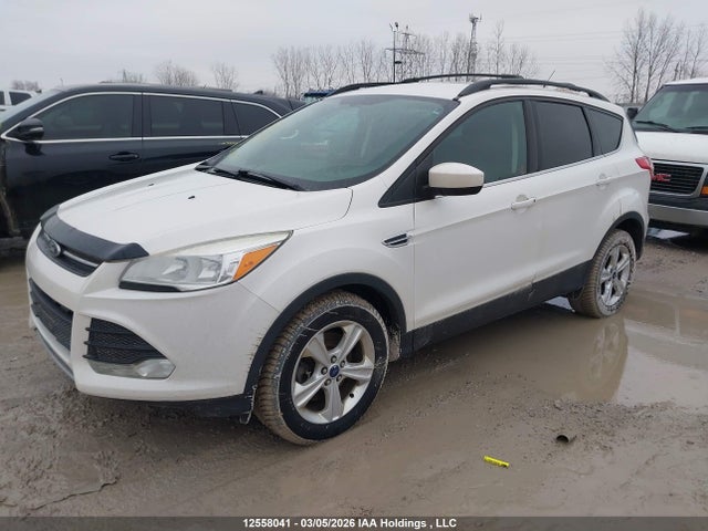 1FMCU9GX8FUA29719 Ford ESCAPE SE