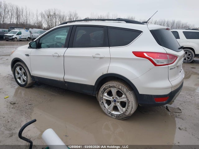 1FMCU9GX8FUA29719 Ford ESCAPE SE
