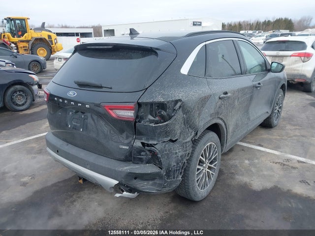 1FMCU0E17RUA48681 Ford Escape Phev