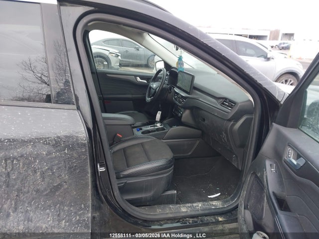 1FMCU0E17RUA48681 Ford Escape Phev