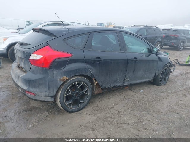 12558126 :رقم المزاد ، 1FAHP3K24CL325967 vin ، 2012 Ford Focus Se مزاد بيع