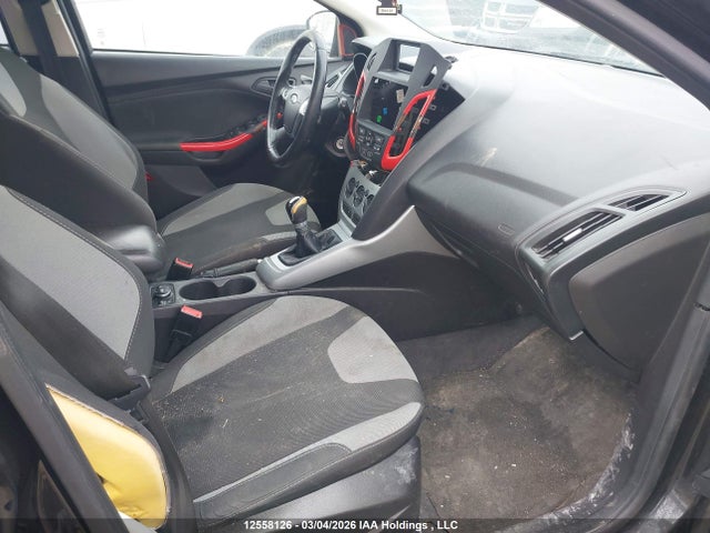 12558126 :رقم المزاد ، 1FAHP3K24CL325967 vin ، 2012 Ford Focus Se مزاد بيع