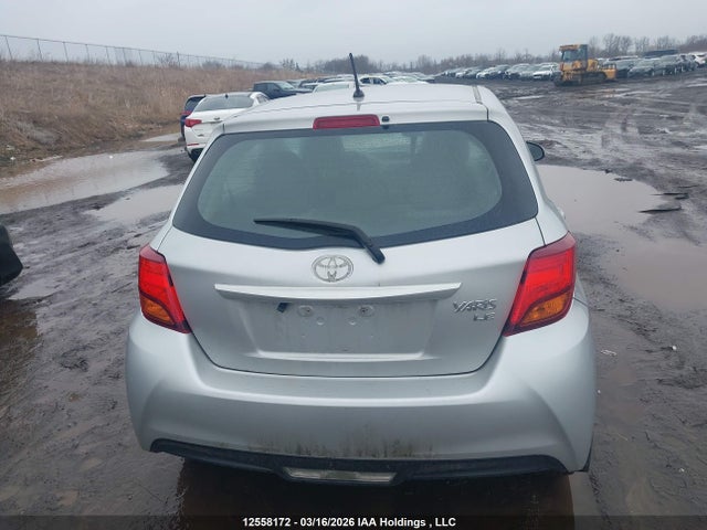 12558172 :رقم المزاد ، VNKKTUD31FA046507 vin ، 2015 Toyota Yaris مزاد بيع