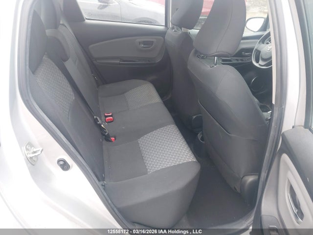 12558172 :رقم المزاد ، VNKKTUD31FA046507 vin ، 2015 Toyota Yaris مزاد بيع