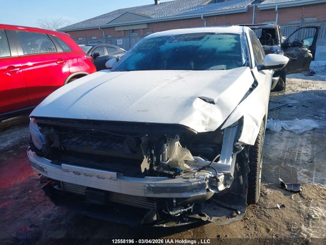 1HGCV1F3XJA811842 Honda Accord Sport