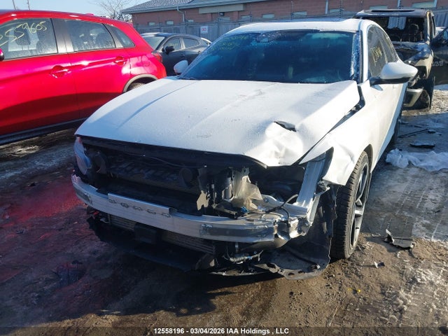 1HGCV1F3XJA811842 Honda Accord Sport