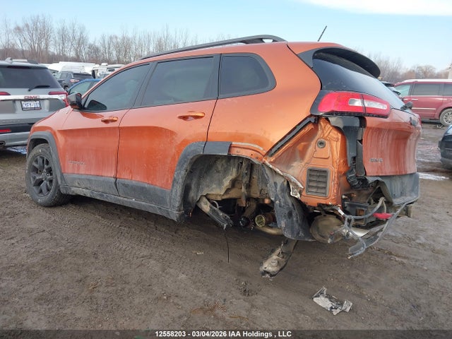 1C4PJMBS6FW638535 Jeep Cherokee Trailhawk