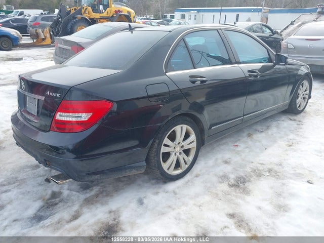 12558228 :رقم المزاد ، WDDGF8BB5CA632703 vin ، 2012 Mercedes-benz C 300 4matic مزاد بيع