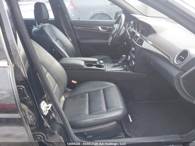 12558228 :رقم المزاد ، WDDGF8BB5CA632703 vin ، 2012 Mercedes-benz C 300 4matic مزاد بيع