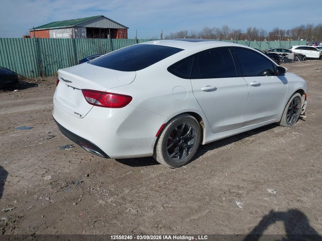 12558240 :رقم المزاد ، 1C3CCCBG1FN711898 vin ، 2015 Chrysler 200 S مزاد بيع