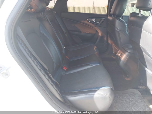 12558240 :رقم المزاد ، 1C3CCCBG1FN711898 vin ، 2015 Chrysler 200 S مزاد بيع