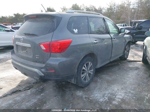 Продажа на аукционе авто 2017 Nissan Pathfinder, vin: 5N1DR2MM2HC670672, номер лота: 12558265