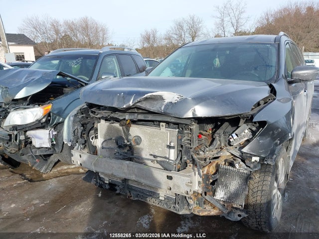 Продажа на аукционе авто 2017 Nissan Pathfinder, vin: 5N1DR2MM2HC670672, номер лота: 12558265