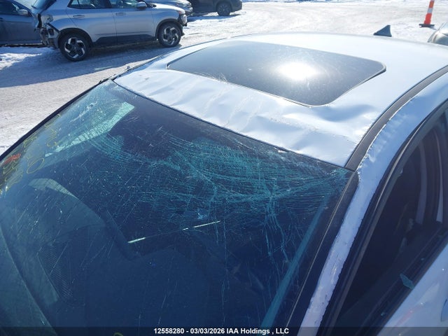 KMHLM4AGXNU334598 Hyundai Elantra