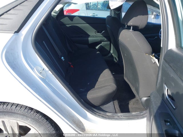 KMHLM4AGXNU334598 Hyundai Elantra