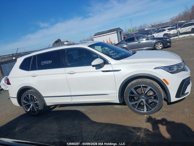 3VV4B7AX1NM036673 Volkswagen Tiguan Highline R-line
