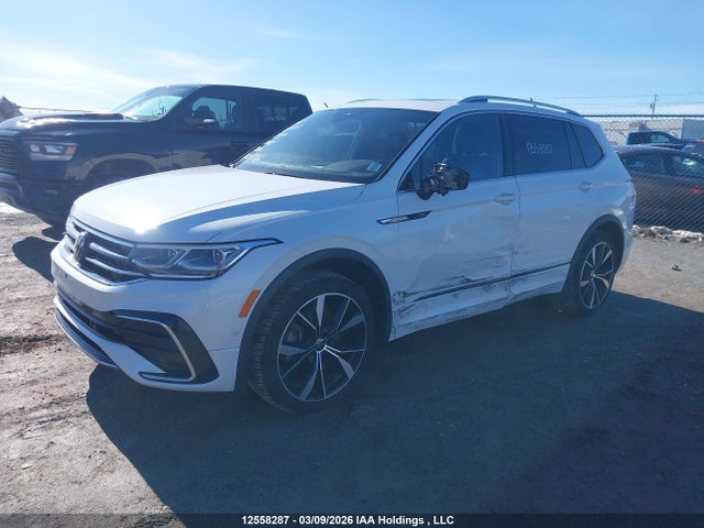 3VV4B7AX1NM036673 Volkswagen Tiguan Highline R-line