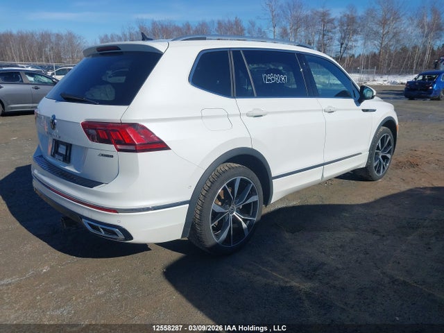 3VV4B7AX1NM036673 Volkswagen Tiguan Highline R-line