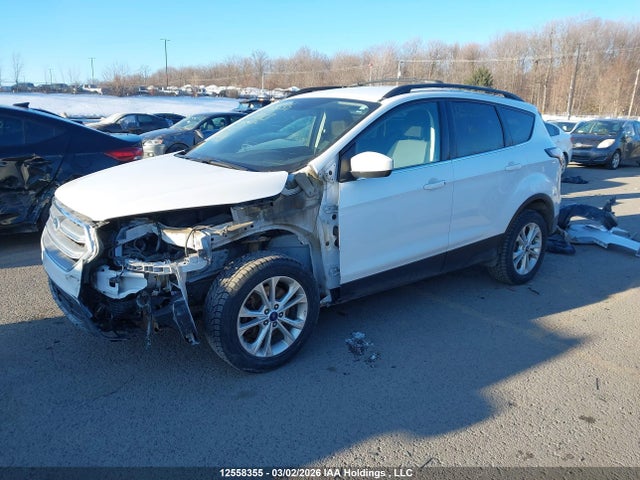 1FMCU9G91HUE59063 Ford ESCAPE SE