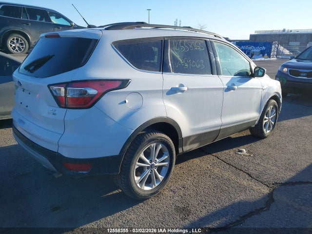 1FMCU9G91HUE59063 Ford ESCAPE SE