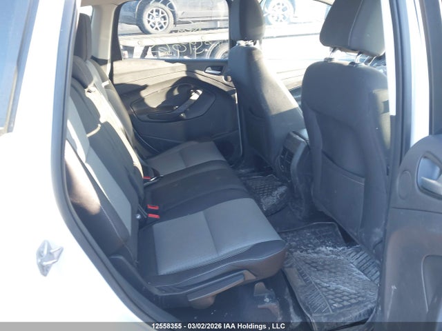 1FMCU9G91HUE59063 Ford ESCAPE SE