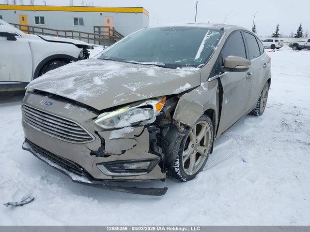 Ford Focus Titanium 2015 1FADP3N20FL272134 Image 2