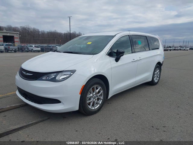 Chrysler Grand Caravan Sxt 2025 2C4RC1ZG8SR560460 Image 2