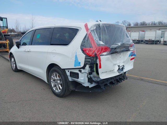 Chrysler Grand Caravan Sxt 2025 2C4RC1ZG8SR560460 Image 3