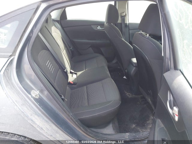 12558380 :رقم المزاد ، 3KPF24AD7LE160885 vin ، 2020 Kia Forte Fe/lxs مزاد بيع
