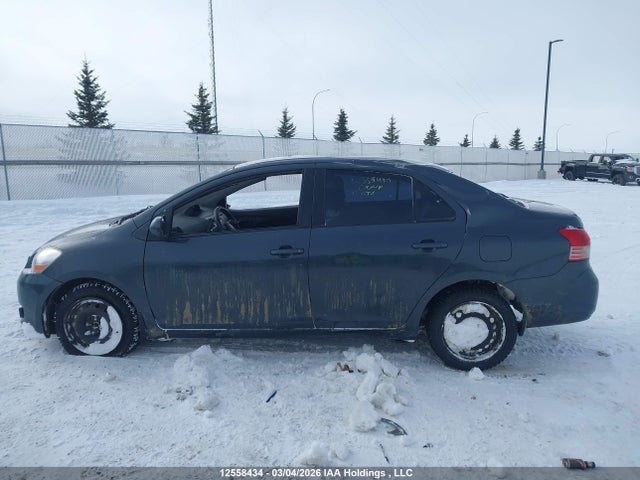 12558434 :رقم المزاد ، JTDBT4K34A1377232 vin ، 2010 Toyota Yaris مزاد بيع