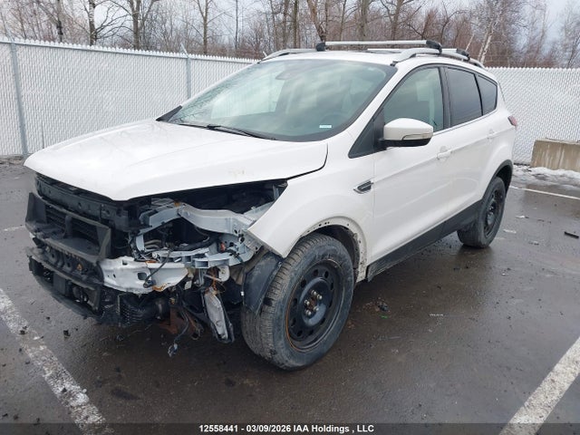 1FMCU9J91KUA48388 Ford Escape Titanium